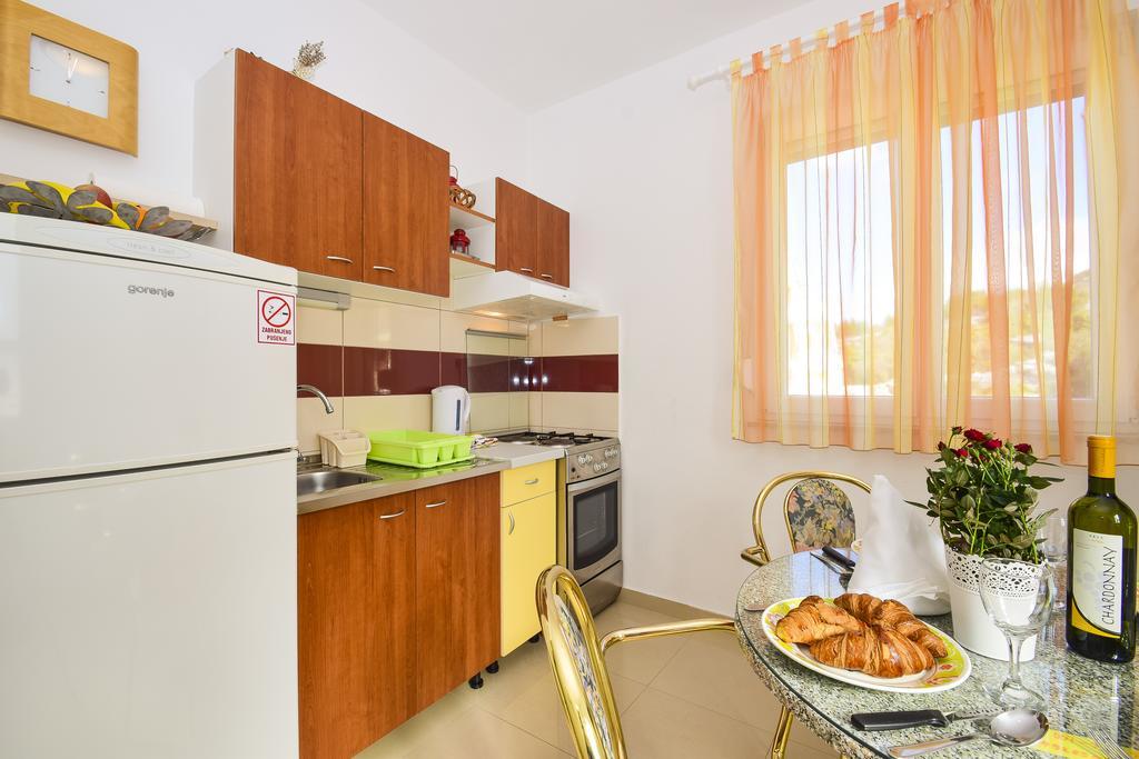 Amadrian Apartments Sibenik Room photo